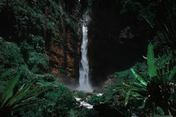 Explorasi Curug Hordeng Sentul: Panduan Lengkap Lokasi, Rute, dan Tiket