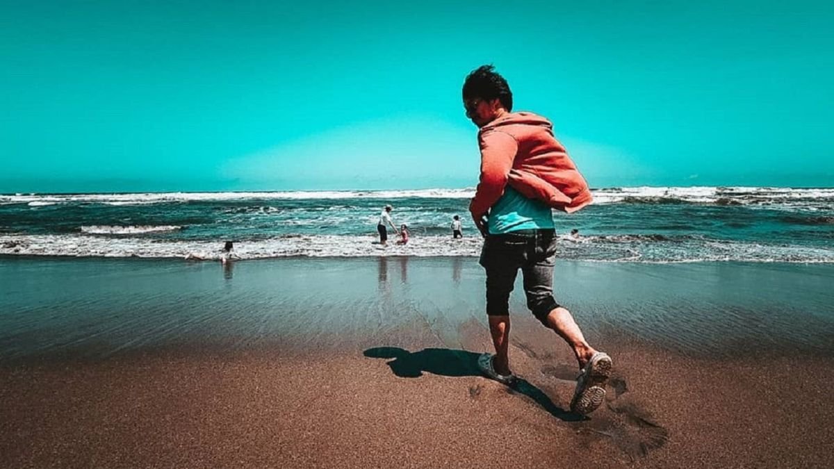 5 Pantai Terpopuler di Tasikmalaya: Tempat Seru Bersama Keluarga yang Mudah Dicapai