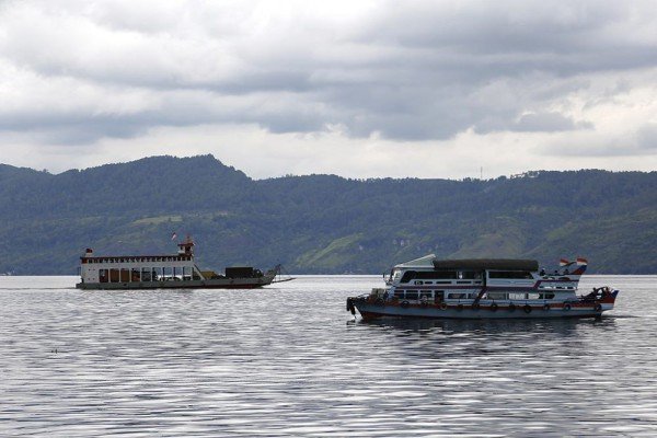 Berapa Biaya Menyeberang Ke Pulau Samosir?
