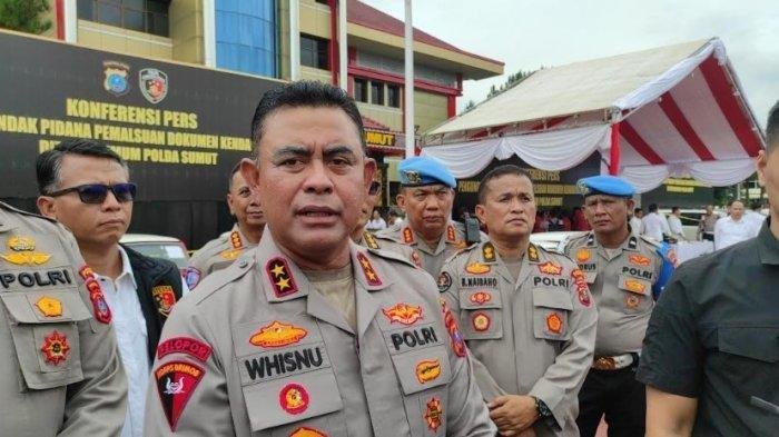 Kapolres Pelabuhan Belawan Lepas Tembakan saat Massa Serbu Mobil dengan Kleweng dan Batu, Dua Remaja Terserang