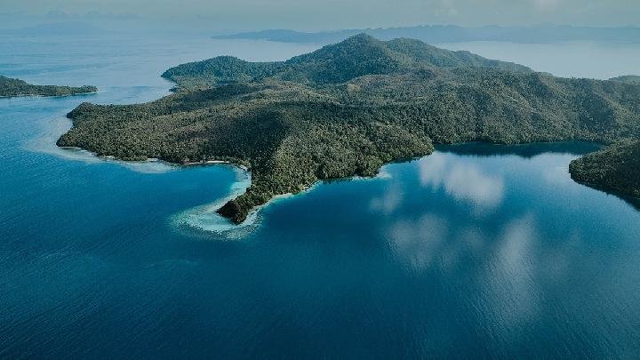 Ramai Tambang Nikel Raja Ampat, Kemenpar Lakukan Tiga Langkah Ini