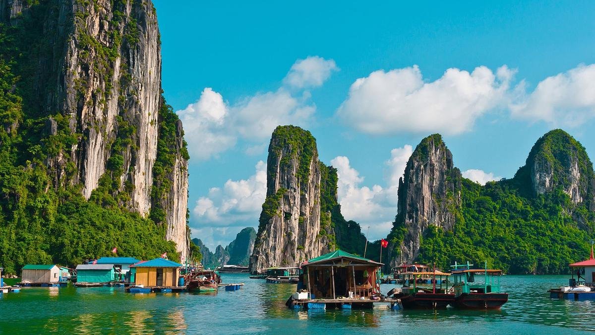 TOP 3 Tempat Wisata Terbaik yang Wajib Dikunjungi Saat Liburan ke Vietnam, Traveling Murah Tapi Mewah!